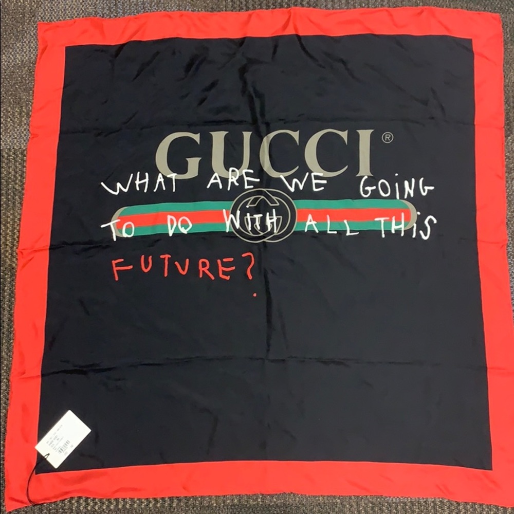Gucci scarf